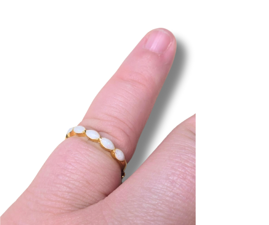 Marquis Ribbon Ring -