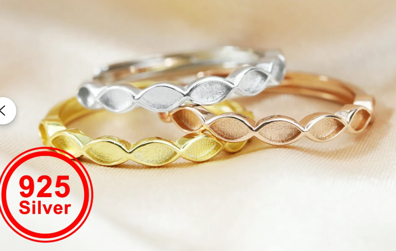 Marquis Ribbon Ring -